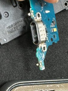 スマホ修理　アイパッド修理　iPad修理　アンドロイド修理　Android修理　iPhone修理　アイフォン修理